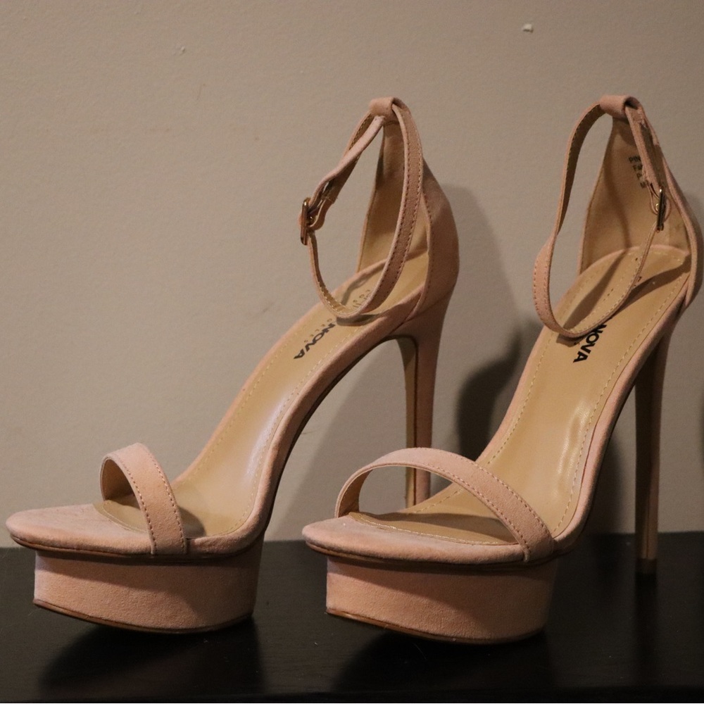MWT Fashion Nova Blush Ankle Strap Heels